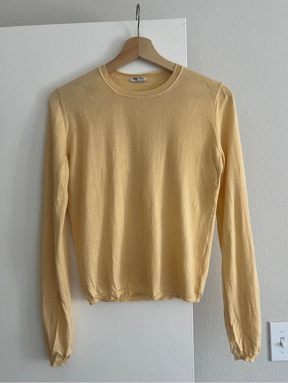 Miu Miu Silk blend cashmere crew neck knit top size XS-S
